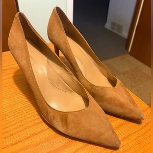 Banana Republic 12 Hour Pump - Tan